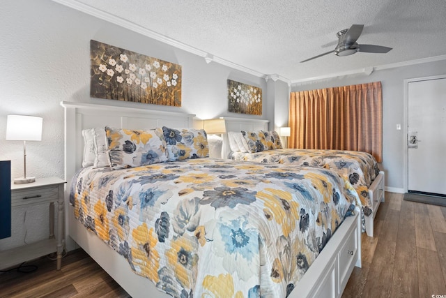 bedroom with ceiling fan, dark wood-type flooring, a textured ceiling, and ornamental molding