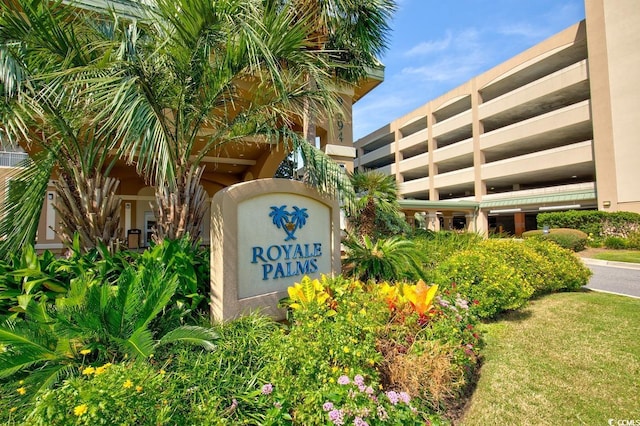 view of community / neighborhood sign