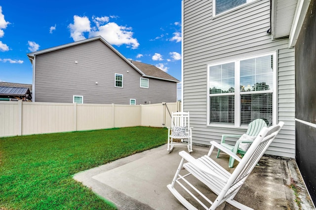 5433 Merrywind Ct, Myrtle Beach, SC 29579 - fenced backyard with a patio
