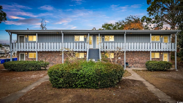 view of front of home