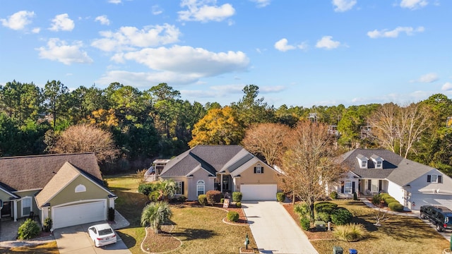 view of front of property with a front lawn