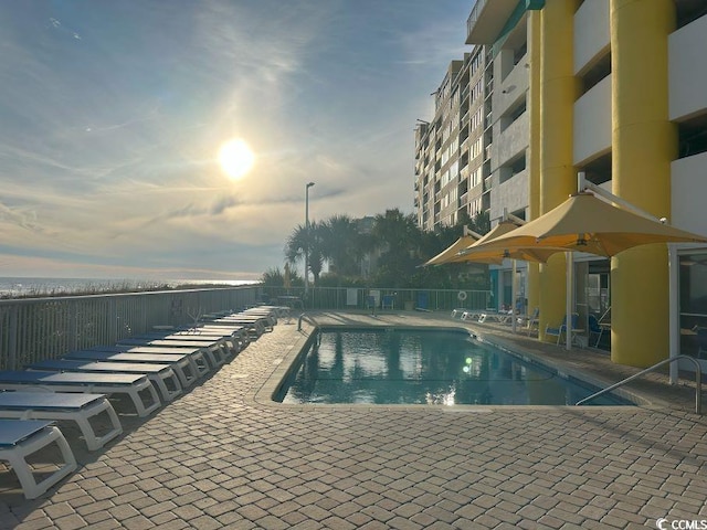 view of swimming pool