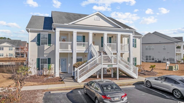 view of front of property with covered porch