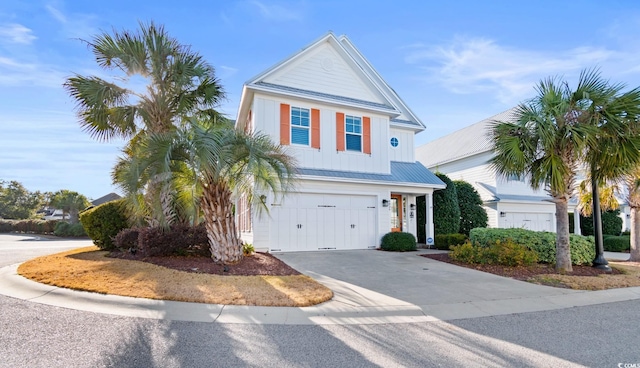 view of front facade with a garage