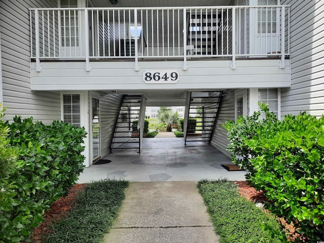 view of property entrance