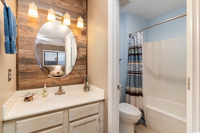 775 Plantation Dr Unit 59, Little River, SC 29566 - full bath with vanity and shower / bathtub combination with curtain