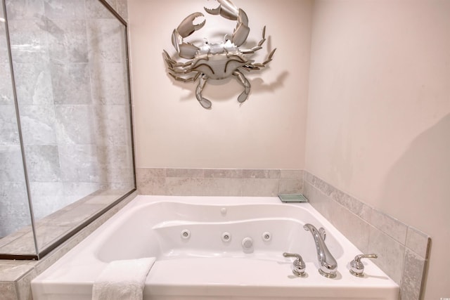 603 S Ocean Blvd Unit 1002, North Myrtle Beach, SC 29582 - bathroom featuring a jetted tub