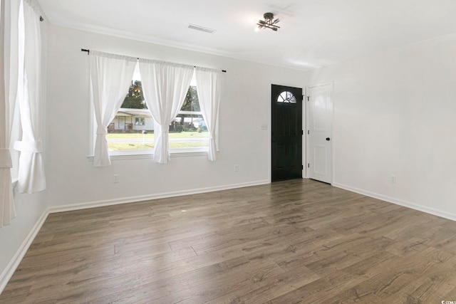 90 Wateree Trl, Georgetown, SC 29440 - interior space featuring visible vents, baseboards, and wood finished floors