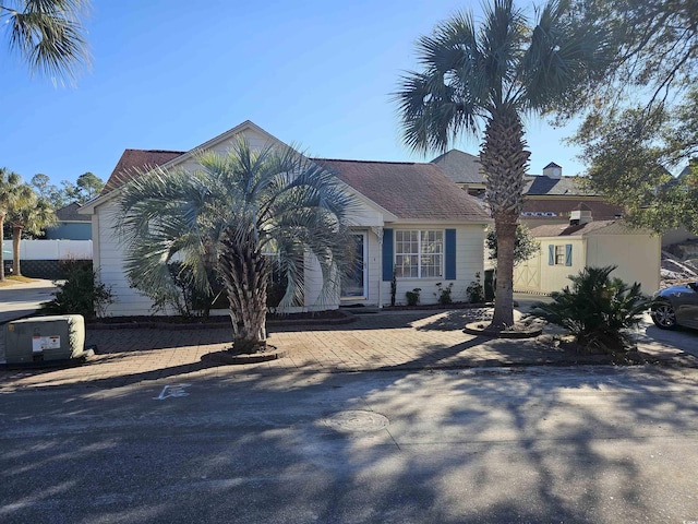 view of front of house