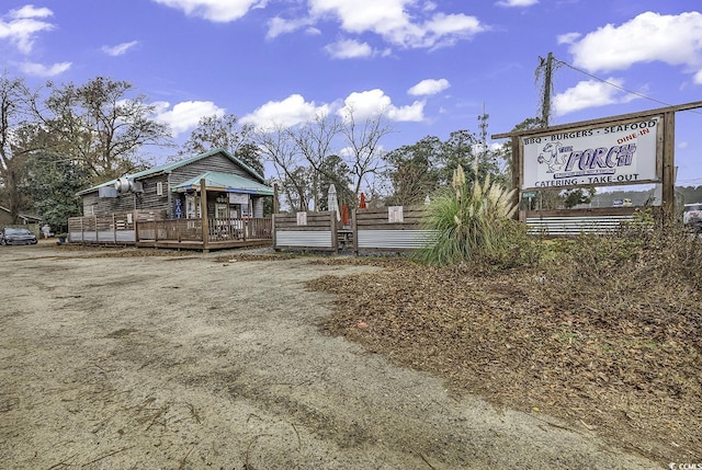 6011 Dick Pond Rd, Myrtle Beach, SC 29588 - view of home's community featuring a wooden deck