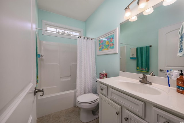 full bathroom featuring vanity, toilet, and shower / tub combo with curtain