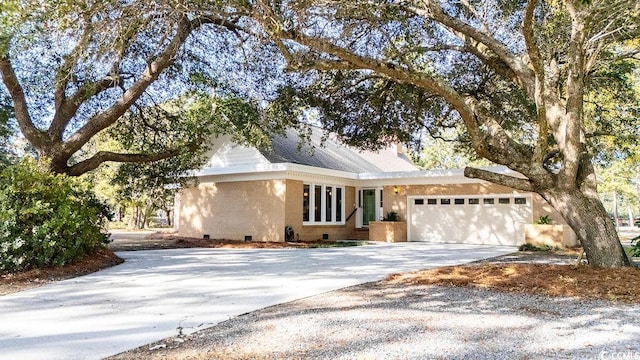 view of front facade with a garage