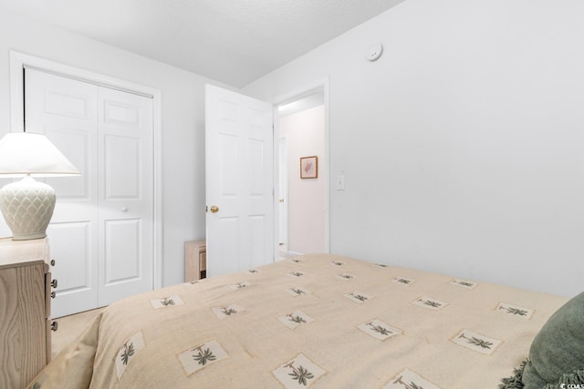 bedroom with a closet