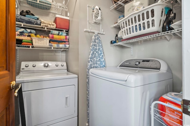 702 Plantation Dr, Surfside Beach, SC 29575 - laundry area featuring washer and clothes dryer