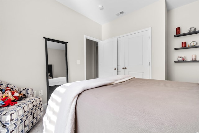 bedroom featuring a closet