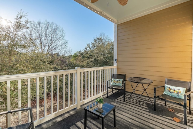 balcony with ceiling fan