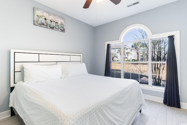 bedroom featuring ceiling fan