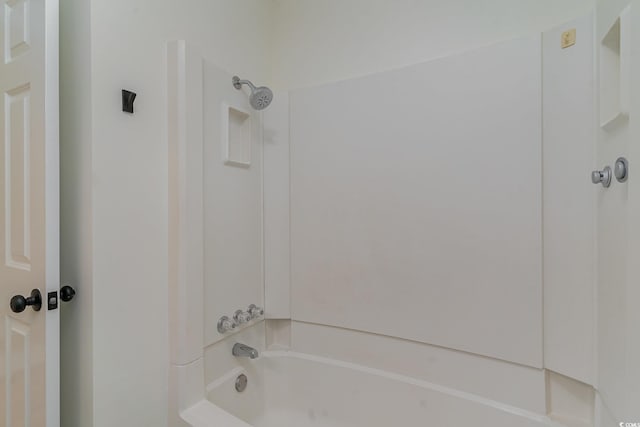 bathroom featuring shower / bathing tub combination