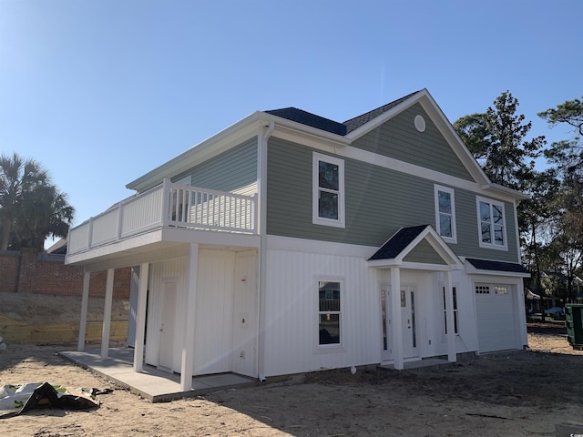 view of front of home with an attached garage