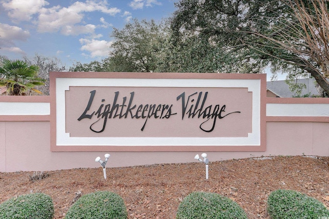 view of community / neighborhood sign