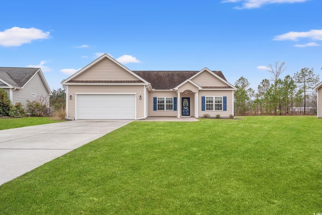 817 Payne Ct, Conway, SC 29526 - single story home featuring a shingled roof, an attached garage, driveway, and a front lawn