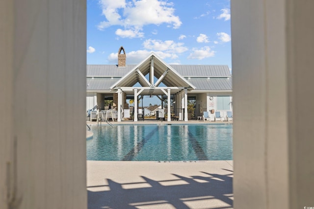 view of swimming pool