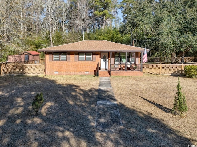 ranch-style home with a porch