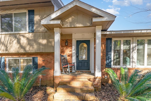 view of property entrance