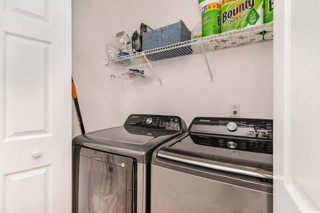 laundry area featuring washer and clothes dryer