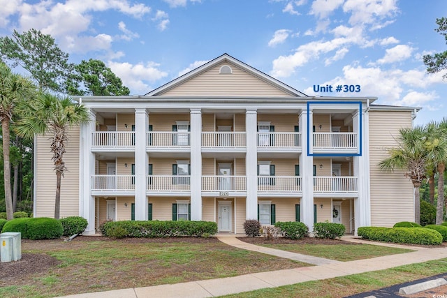 view of building exterior