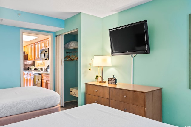 bedroom featuring a textured ceiling