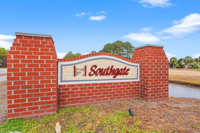 view of community / neighborhood sign