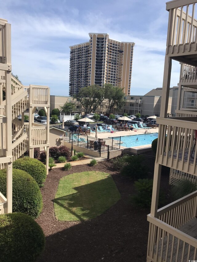 view of swimming pool