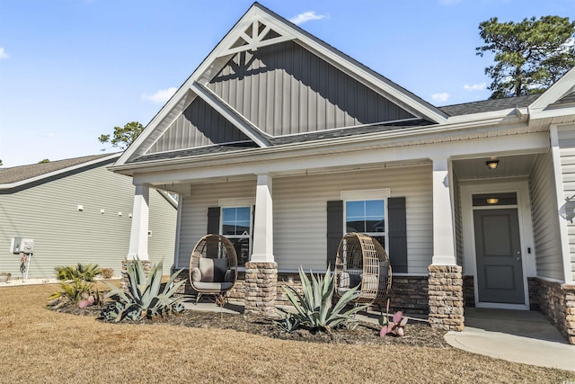 view of front of home featuring covered porch