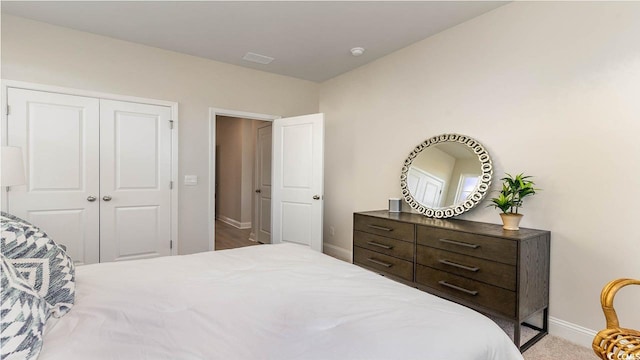 bedroom featuring a closet