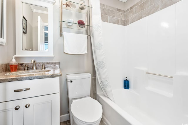 full bathroom featuring toilet, ornamental molding, shower / tub combo with curtain, and vanity