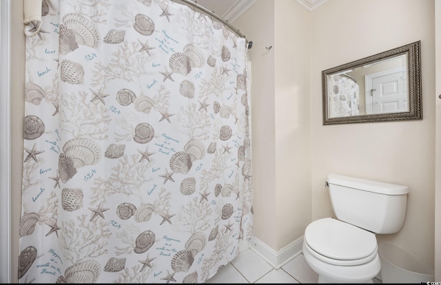 bathroom featuring a shower with curtain, ornamental molding, tile patterned floors, and toilet