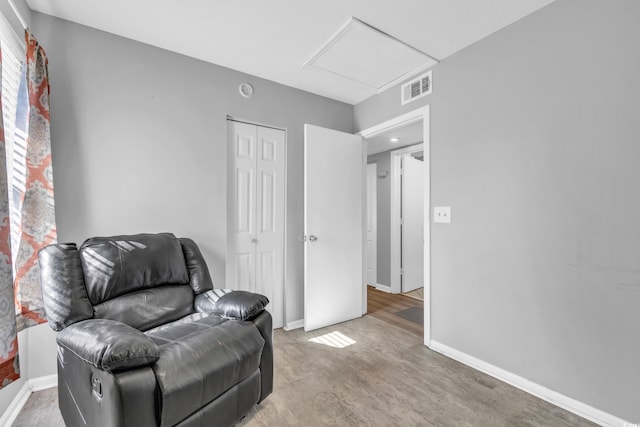 789 University Forest Cir, Conway, SC 29526 - sitting room with wood finished floors and baseboards