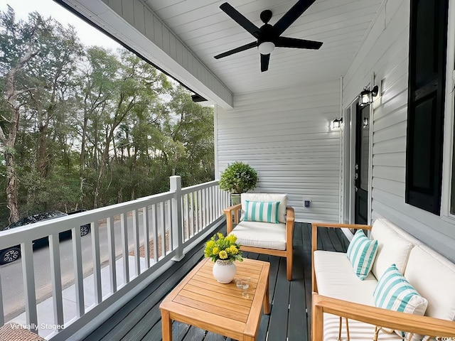 deck with ceiling fan