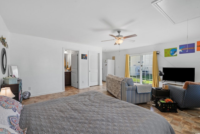 bedroom featuring ceiling fan