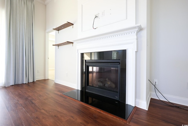 room details featuring hardwood / wood-style flooring