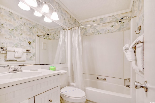 full bathroom featuring crown molding, vanity, toilet, and shower / bath combo with shower curtain