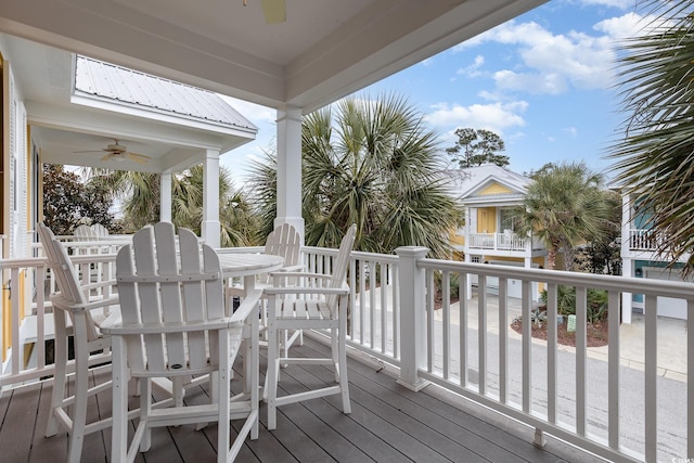 deck with ceiling fan