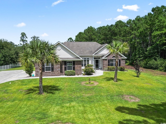 view of front facade with a front lawn