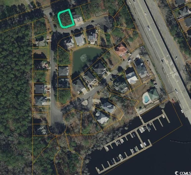 301 Crossing Ct, Myrtle Beach, SC 29588 - aerial map of property and surrounding area featuring property boundaries highlighted