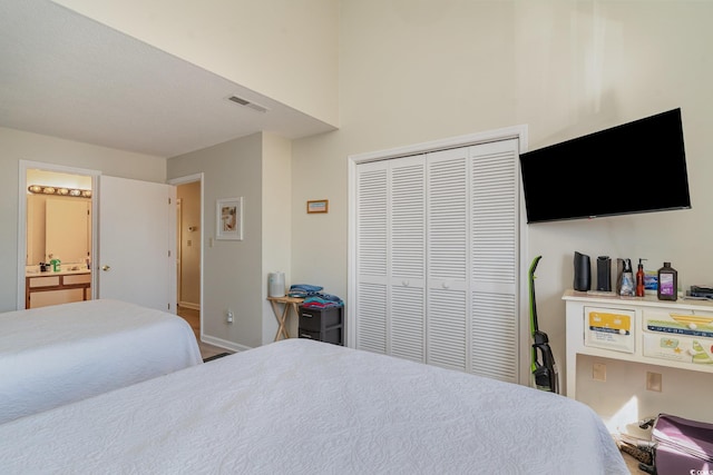 bedroom with a closet