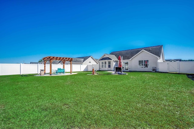 view of yard featuring a pergola and a patio area