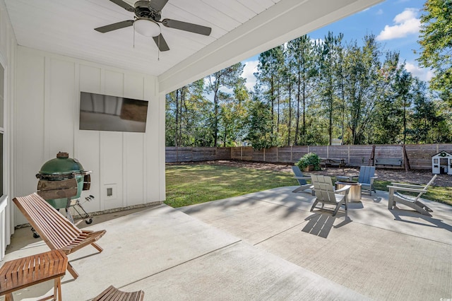 view of patio / terrace featuring ceiling fan