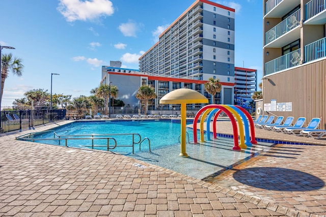 view of swimming pool