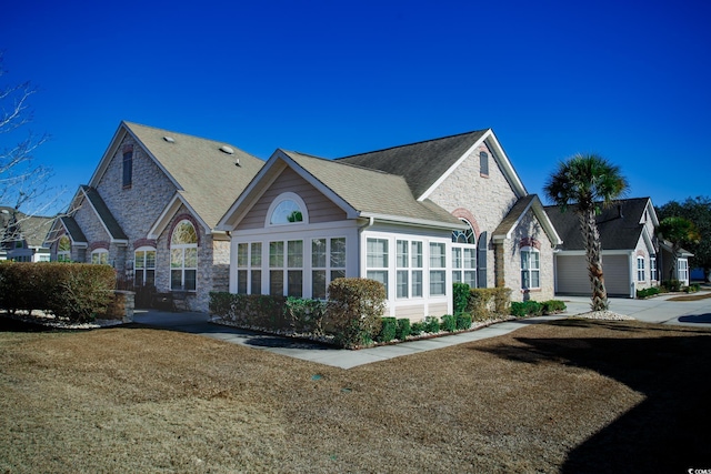 exterior space featuring a front lawn